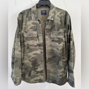 Abercrombie & Fitch Men's Green Camo Field Jacket - M